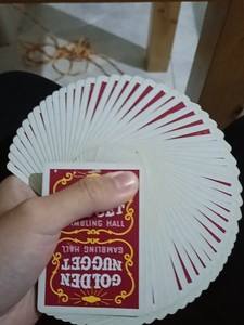 两个人一副牌能玩什么(两个人打一副牌拿掉几张)