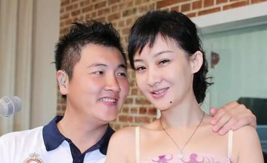 买红妹现任老公照片(买红妹现任丈夫孙煜伦个人资料)
