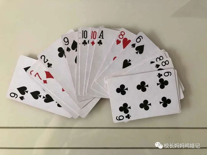 每人发两张牌比大小怎么玩的简单介绍