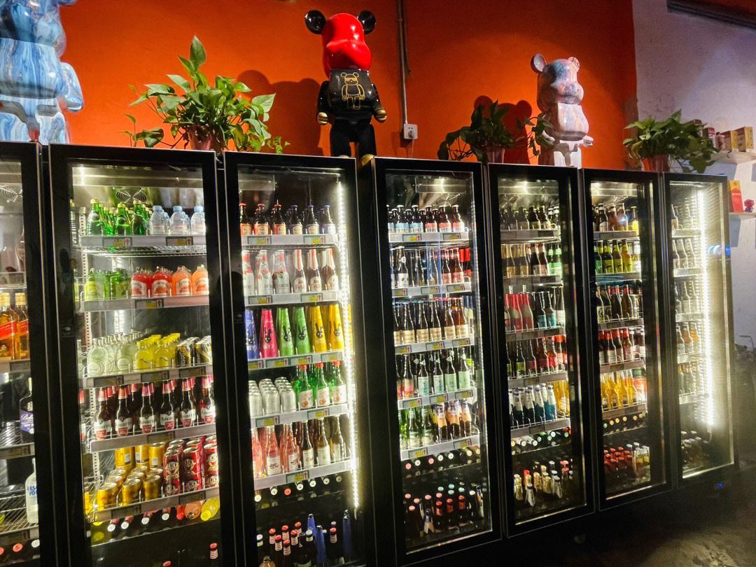 网红小酒馆加盟品牌(网红小酒馆加盟店排名)