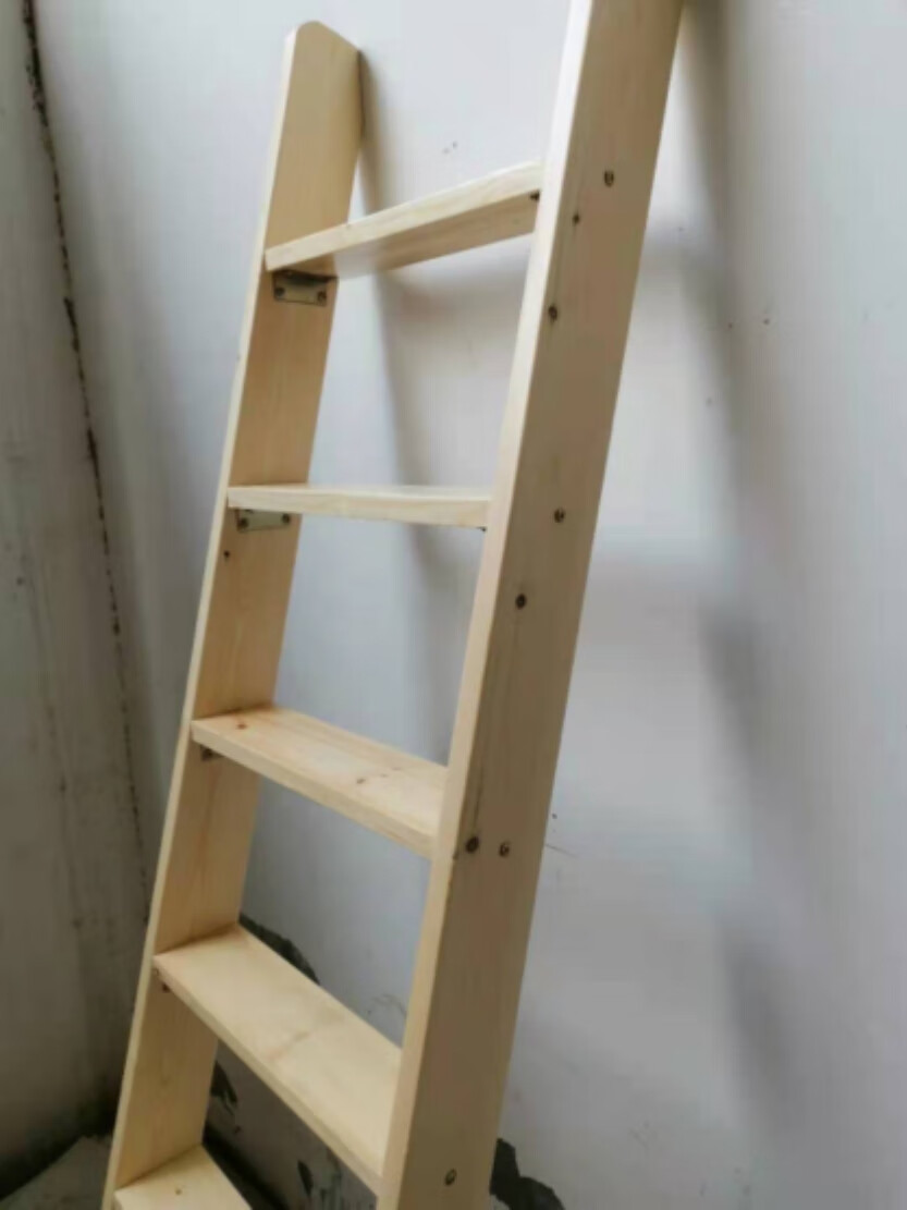 梯子上作业时与地面的夹角-在梯子上工作时 梯与地面的斜度