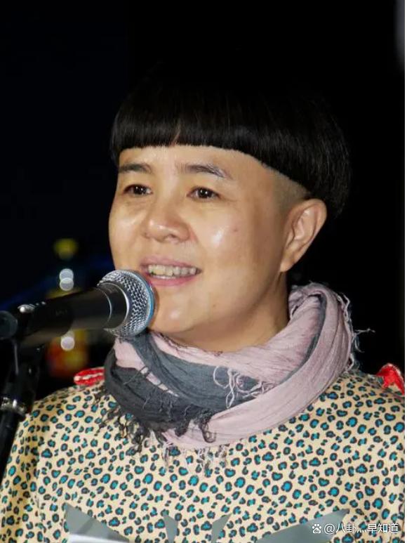 金龟子的发型叫什么-金龟子的发型是西瓜头吗